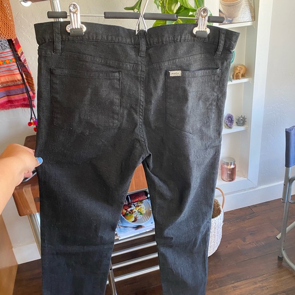 RVCA Jeans - Picture 2 of 4